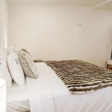 Authentic Village Apartamento *