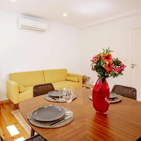 Authentic Village Apartamento